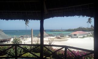 Beach Front Nicky Villa - Watamu Beach