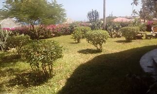 Beach Front Nicky Villa - Watamu Beach
