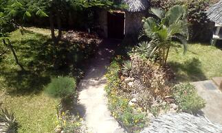 Beach Front Nicky Villa - Watamu Beach