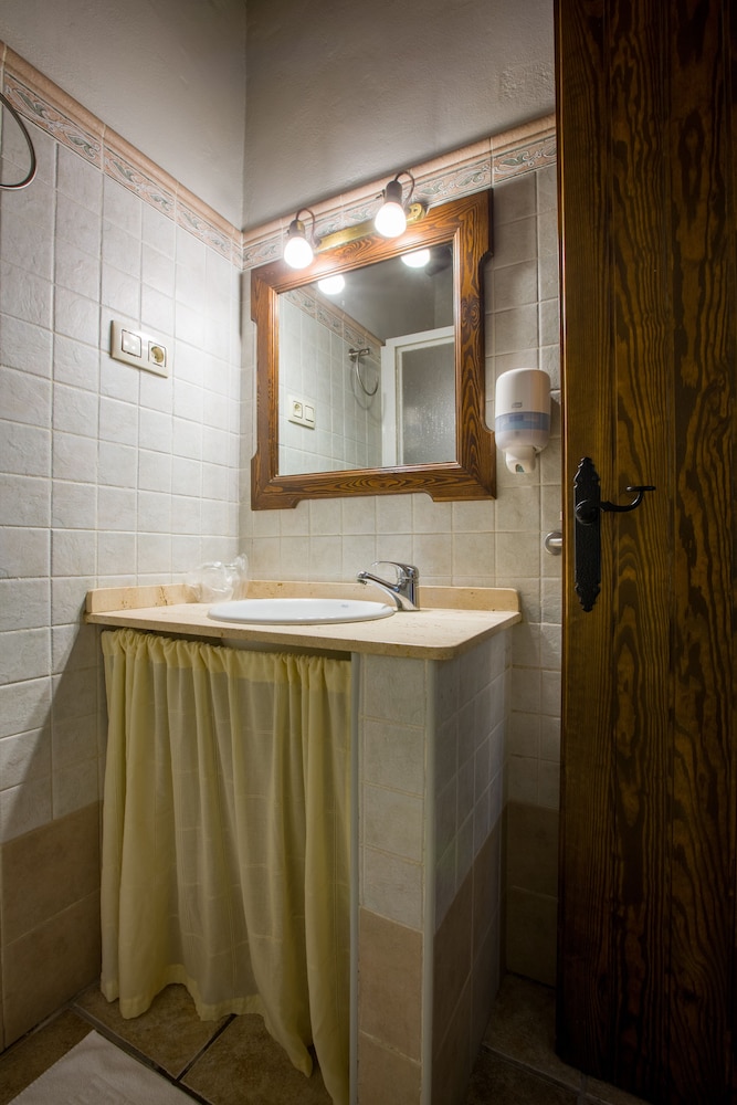 Hostal Valle del Sol Confort Rooms