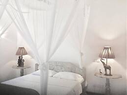 Beach Luxury Apartment On The Beach