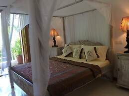 Beach Luxury Apartment On The Beach