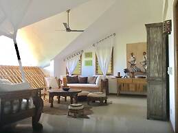 Beach Luxury Apartment On The Beach