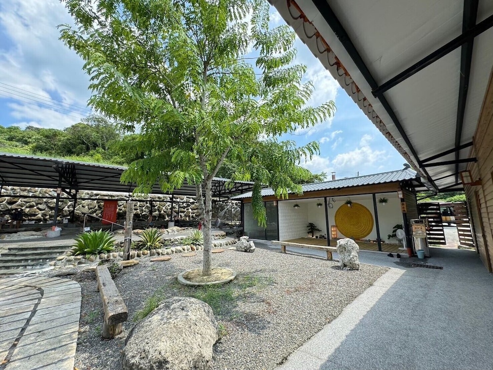 Hu Shan Resort