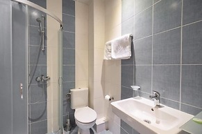 Adeo Hotel