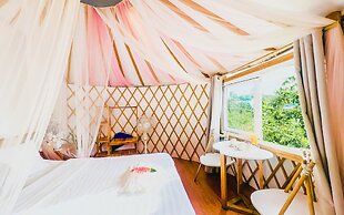 Moc Glamping & Ecohouse