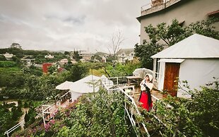 Moc Glamping & Ecohouse