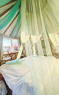Moc Glamping & Ecohouse