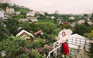Moc Glamping & Ecohouse