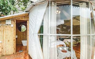 Moc Glamping & Ecohouse