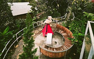 Moc Glamping & Ecohouse