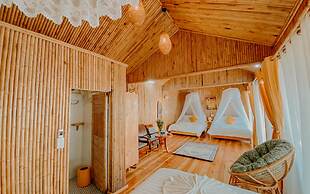 Moc Glamping & Ecohouse