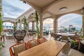 Villa Chinka by Astor Garden Hotel