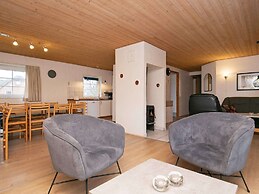 Cozy Holiday Home in Ulfborg near Sea