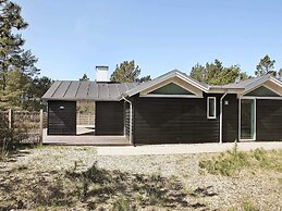 5 Star Holiday Home in Albaek