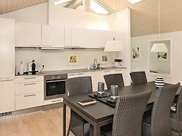 5 Star Holiday Home in Albaek