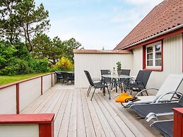 Idyllic Holiday Home in Ulfborg with Hot Tub & Sauna