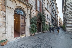 Piazza Navona Panoramic Penthouse