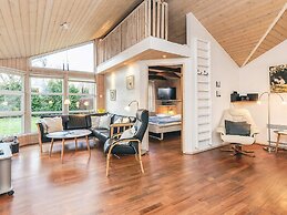 5 Star Holiday Home in Hals