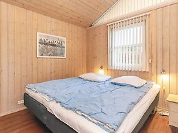5 Star Holiday Home in Hals