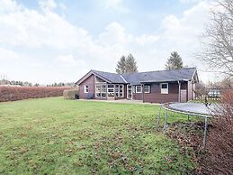 5 Star Holiday Home in Hals
