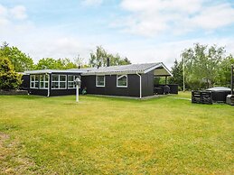 7 Person Holiday Home in Ulfborg