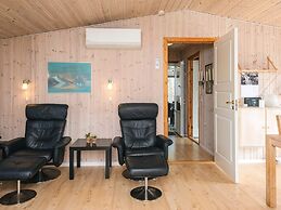 6 Person Holiday Home in Tarm
