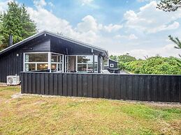 5 Star Holiday Home in Henne