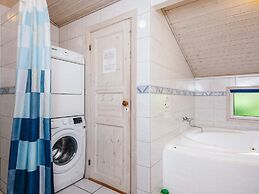 5 Star Holiday Home in Henne