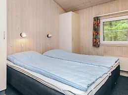 5 Star Holiday Home in Henne