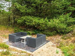 5 Star Holiday Home in Henne