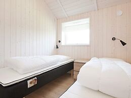 5 Star Holiday Home in Vaeggerlose