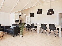 5 Star Holiday Home in Vaeggerlose