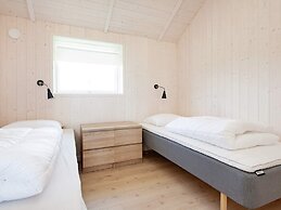 5 Star Holiday Home in Vaeggerlose