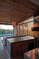 Selva Resort