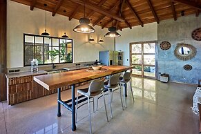 Selva Resort