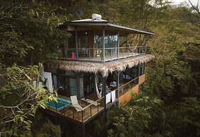 Selva Resort