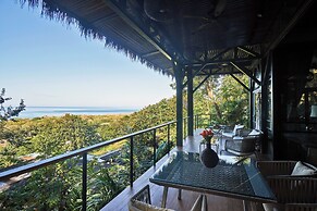 Selva Resort