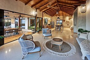 Selva Resort