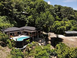 Selva Resort