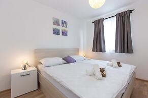 Apartments Kiara Punat