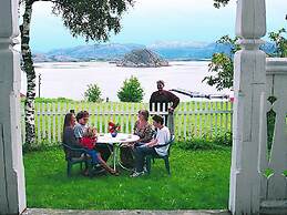 15 Person Holiday Home in Flatanger
