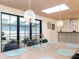 5 Star Holiday Home in Hals