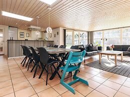 5 Star Holiday Home in Hals