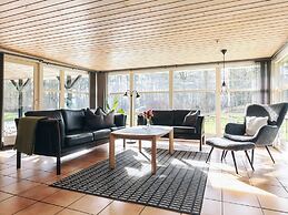 5 Star Holiday Home in Hals
