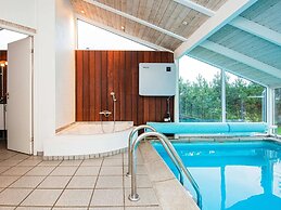 10 Person Holiday Home in Allingabro-by Traum