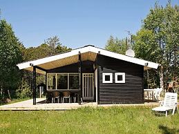 8 Person Holiday Home in Albaek