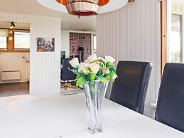 6 Person Holiday Home in Faaborg-by Traum
