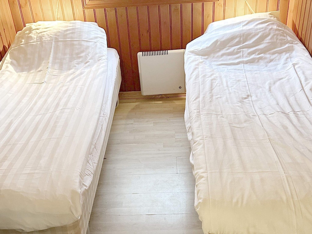 6 Person Holiday Home in Hacksvik