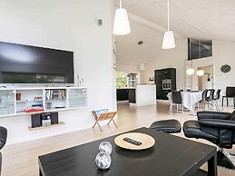 5 Star Holiday Home in Logstor